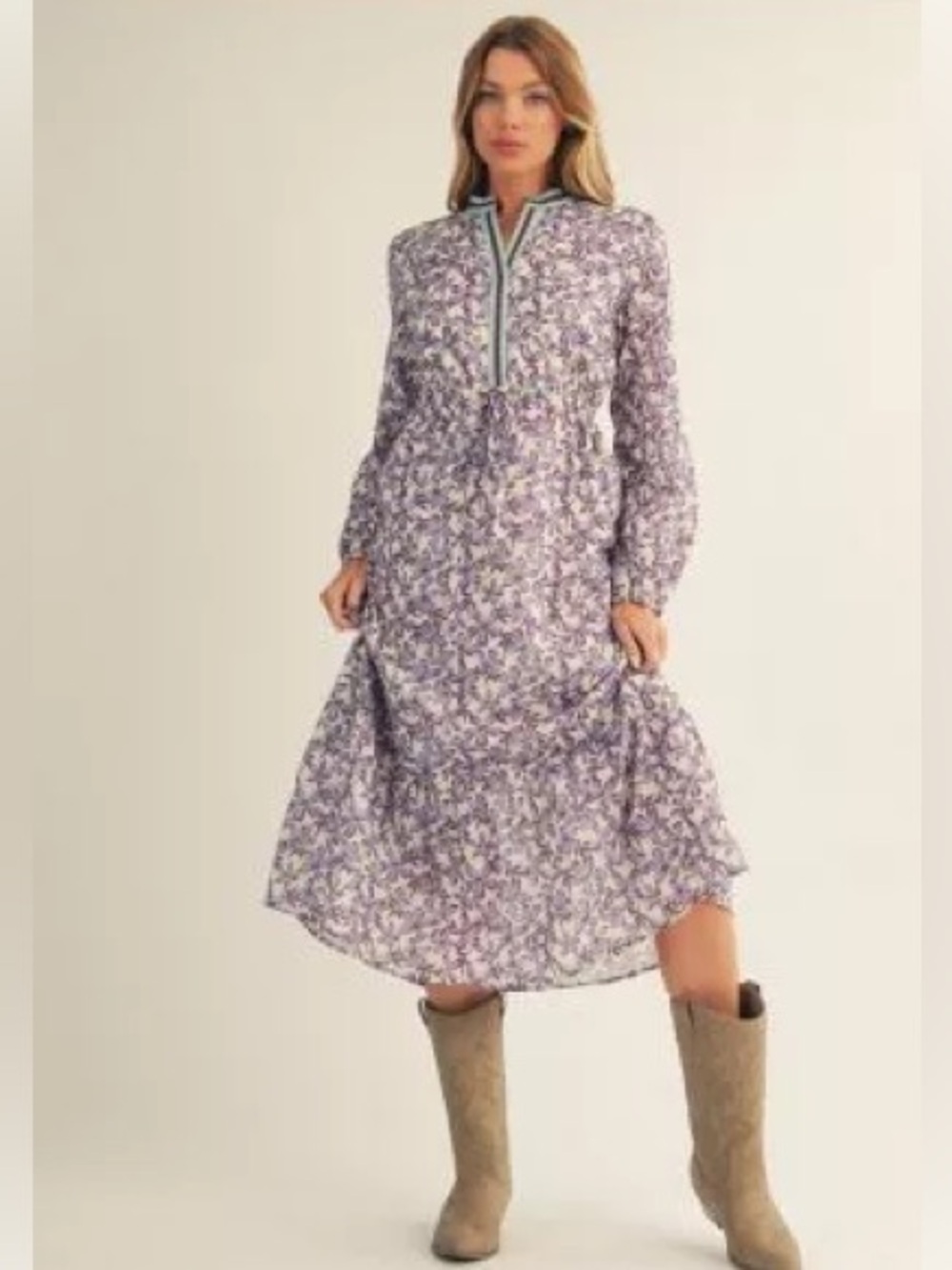 #999 JODIFL 🔴Lavender Floral Midi Dress with Buttoned V-Neck